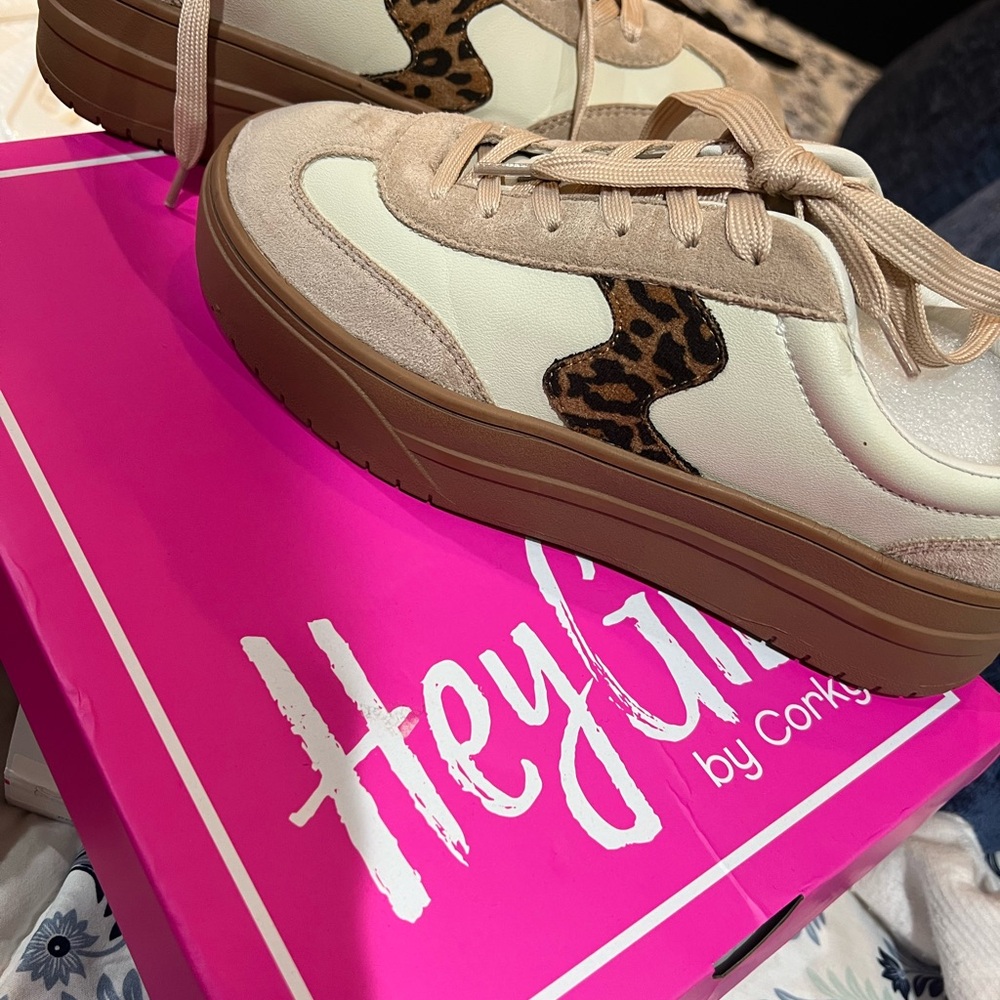Corkys Ivory Pop Off Sneakers